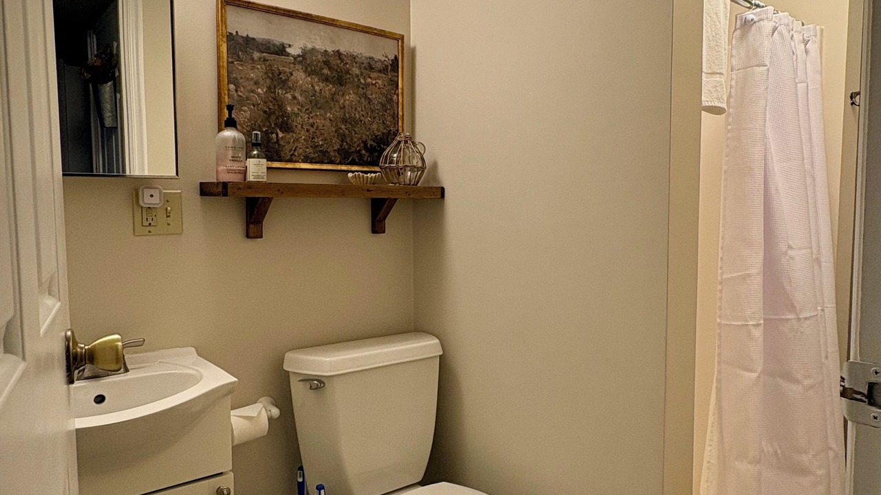 Photo of Bathroom in Refton