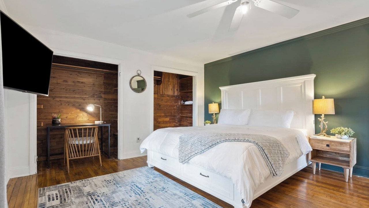 Photo of Bedroom in Old Fourth Ward