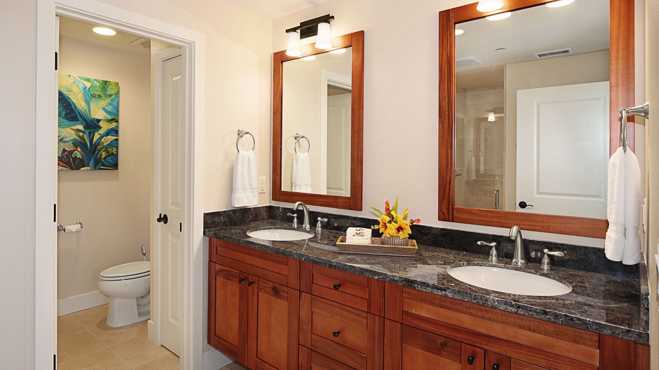 Photo of Bathroom in Poipu