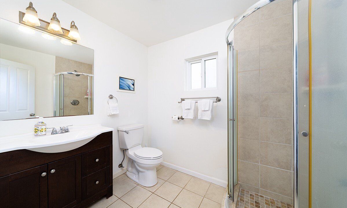 Photo of Bathroom in Pepeekeo