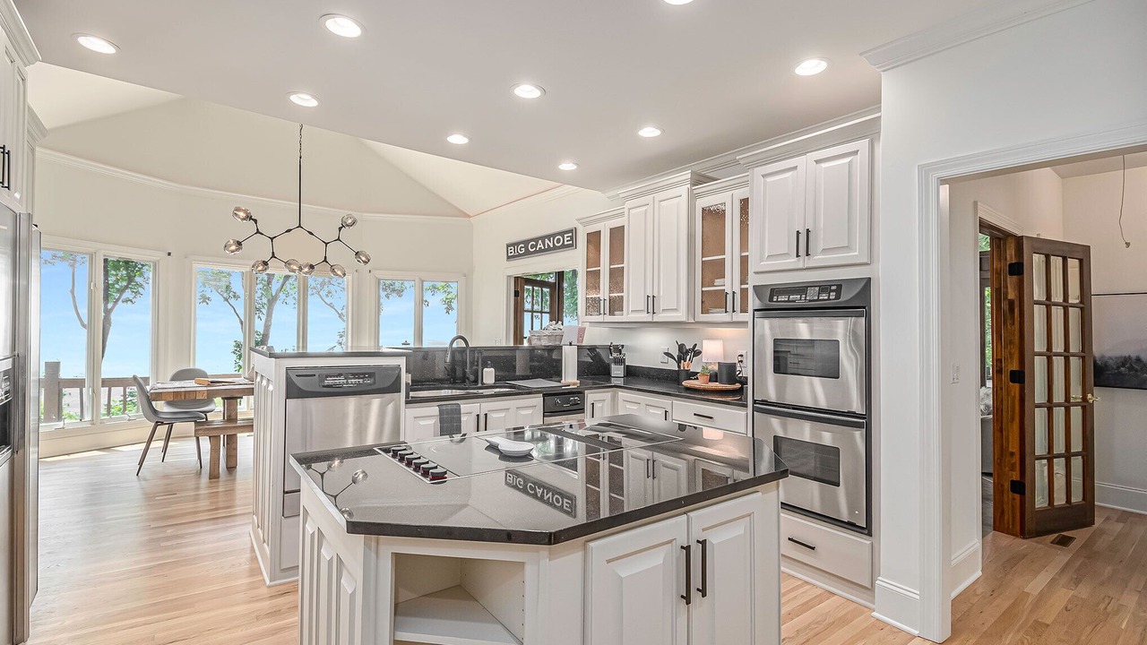Photo of Kitchen in Big Canoe