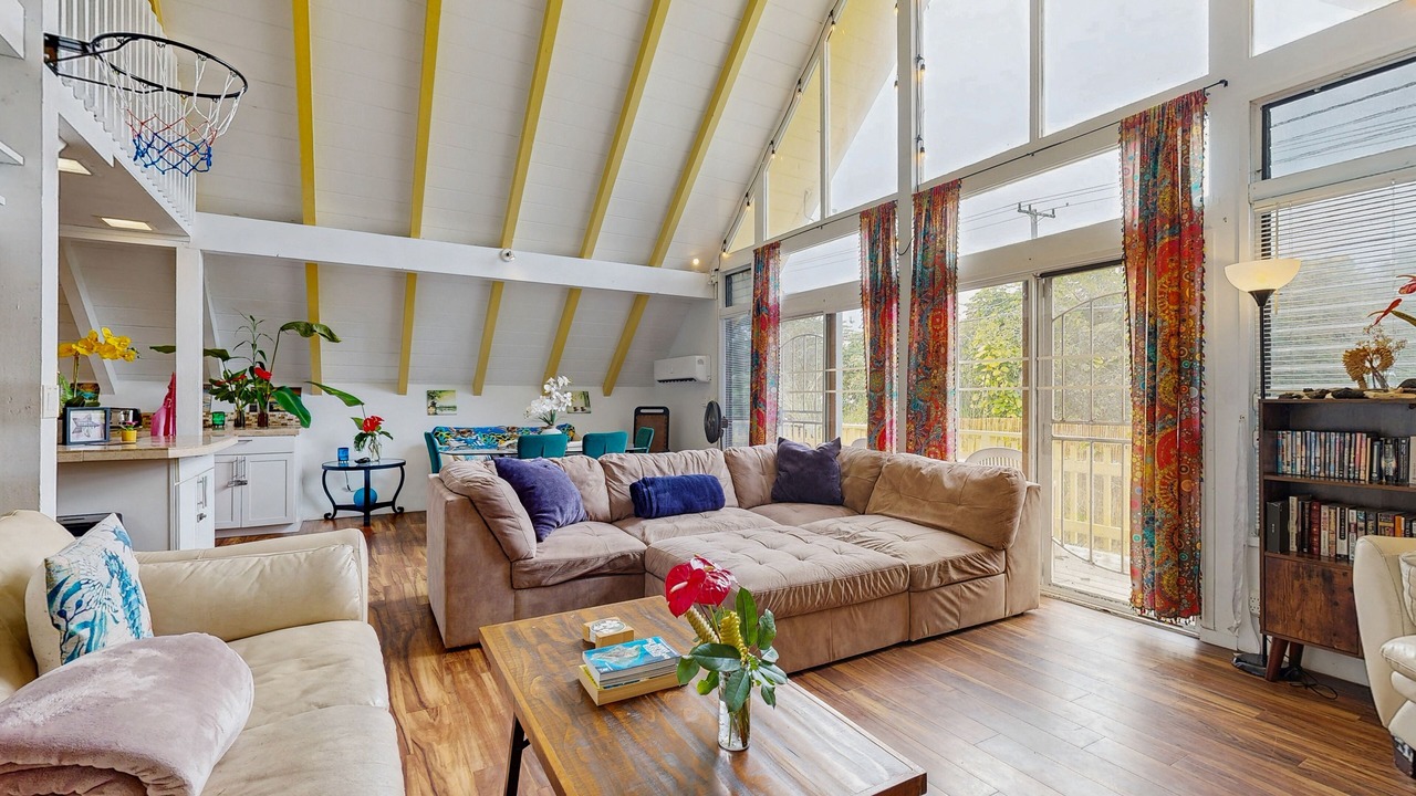 Photo of Livingroom in Kapoho