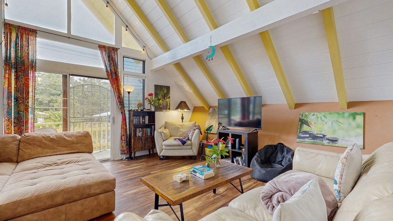Photo of Livingroom in Kapoho