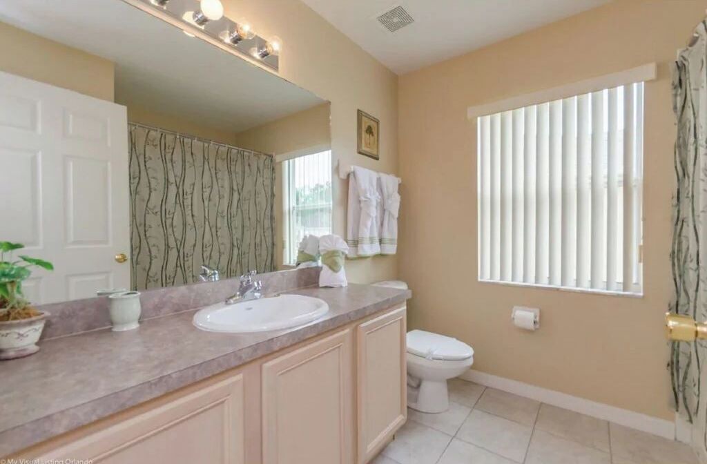 Photo of Bathroom in Calabay Parc