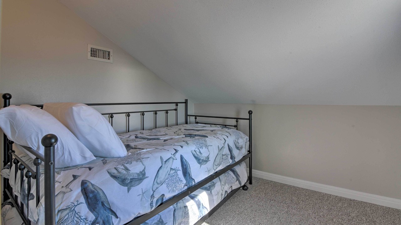 Photo of Bedroom in Terramar Beach