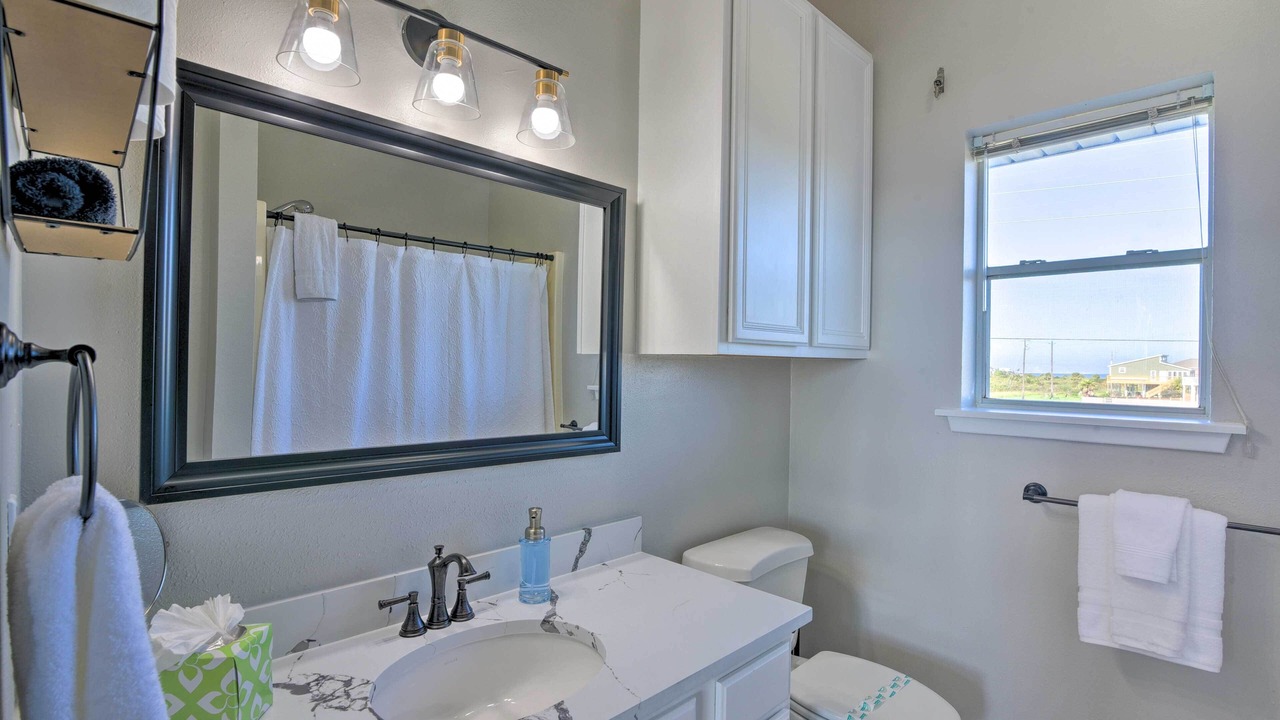 Photo of Bathroom in Terramar Beach