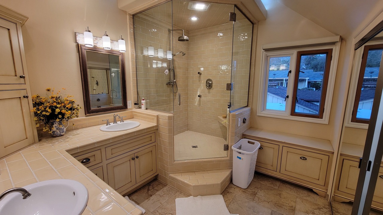Photo of Bathroom in Laguna Beach