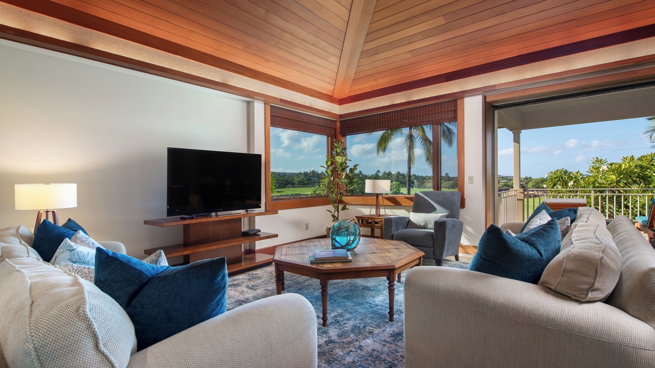 Photo of Livingroom in Kaupulehu