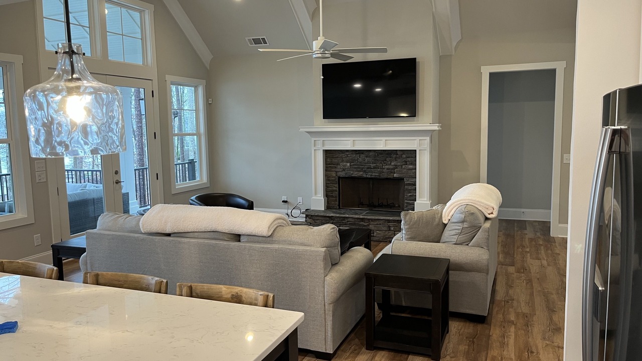 Photo of Livingroom in Eatonton