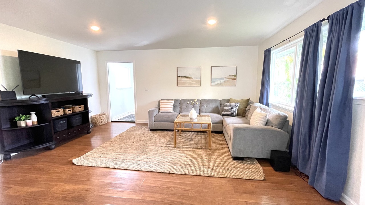 Photo of Livingroom in Laie