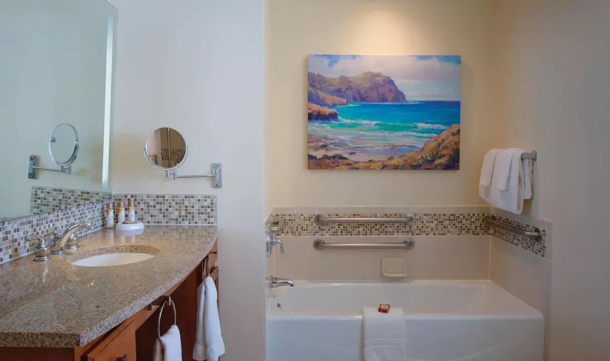 Photo of Bathroom in Poipu