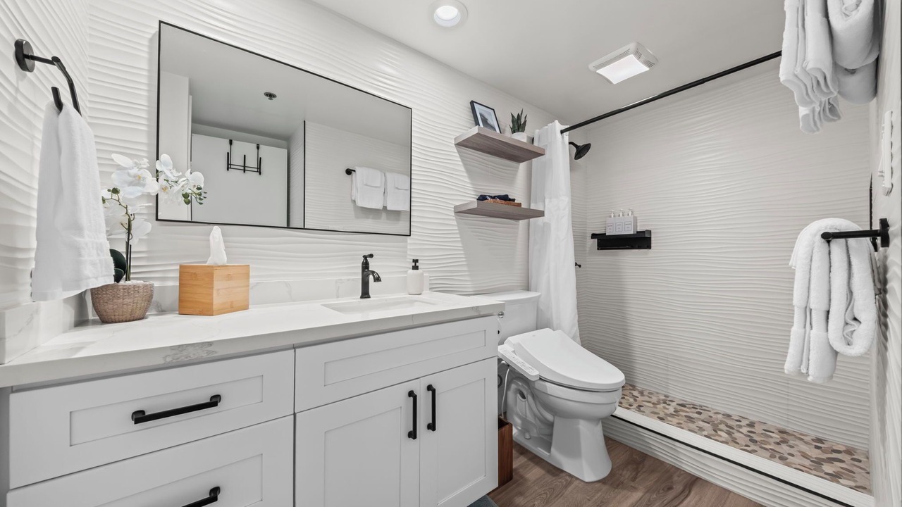 Photo of Bathroom in Waikiki