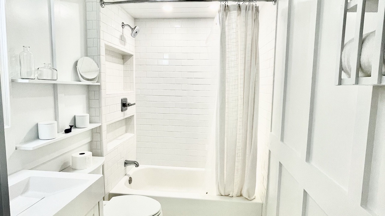 Photo of Bathroom in Kalama Tract