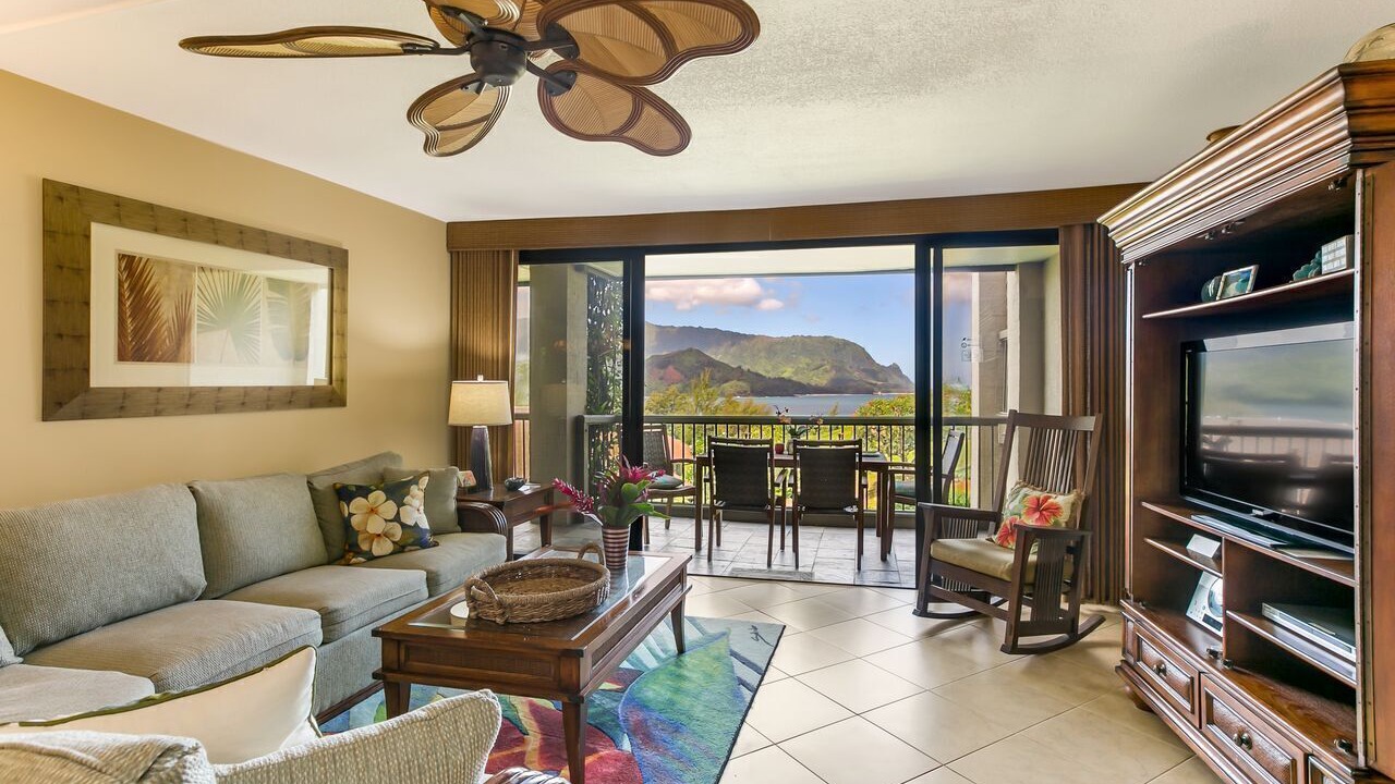 Photo of Livingroom in Princeville