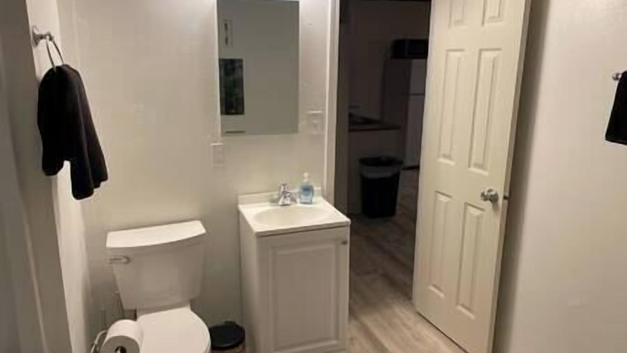 Photo of Bathroom in Nanawale Estates