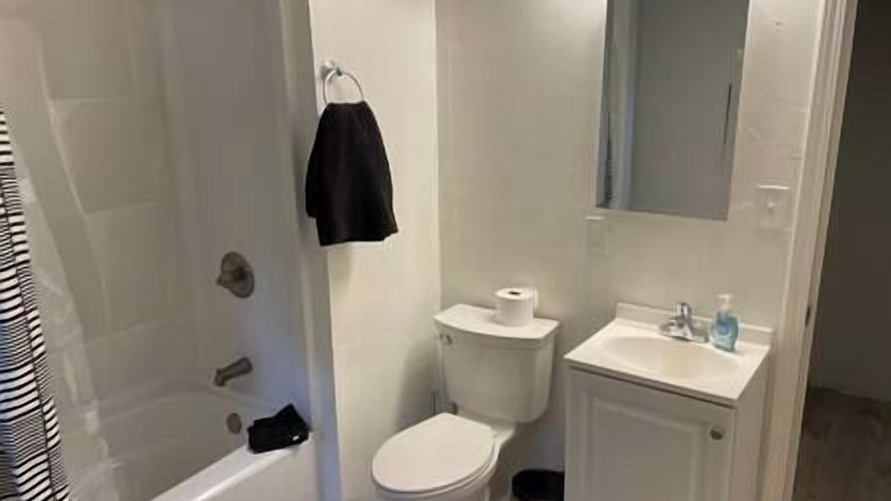 Photo of Bathroom in Nanawale Estates