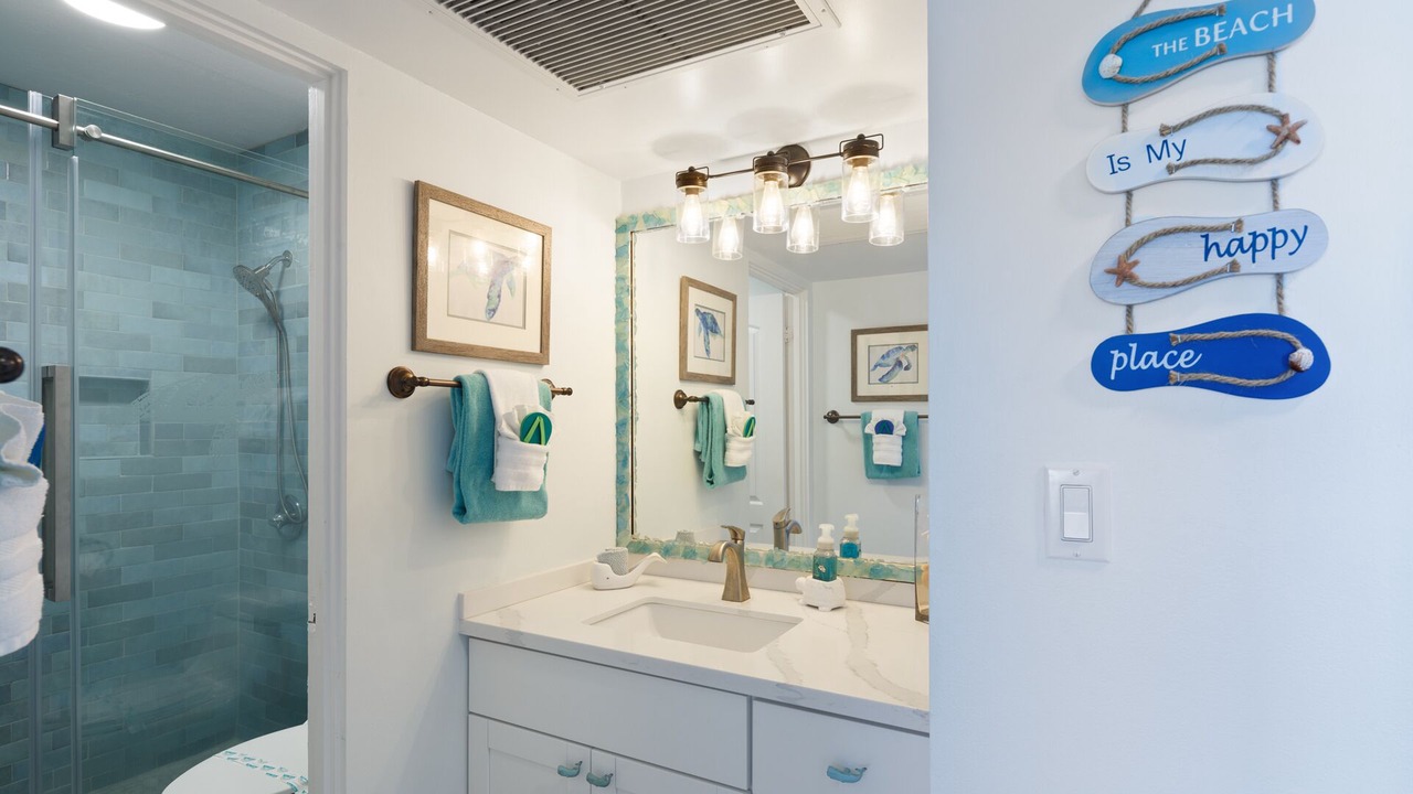 Photo of Bathroom in Historic Kailua Village