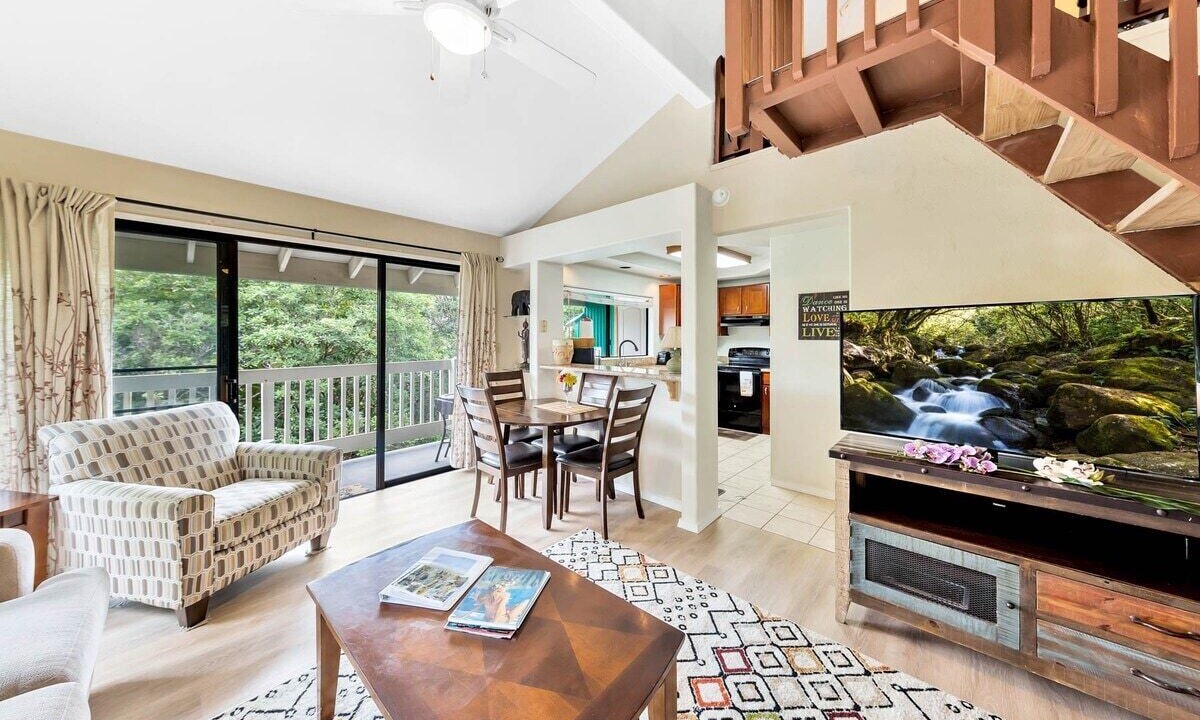 Photo of Livingroom in Princeville