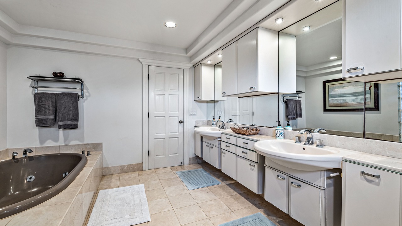 Photo of Bathroom in Mokuleia