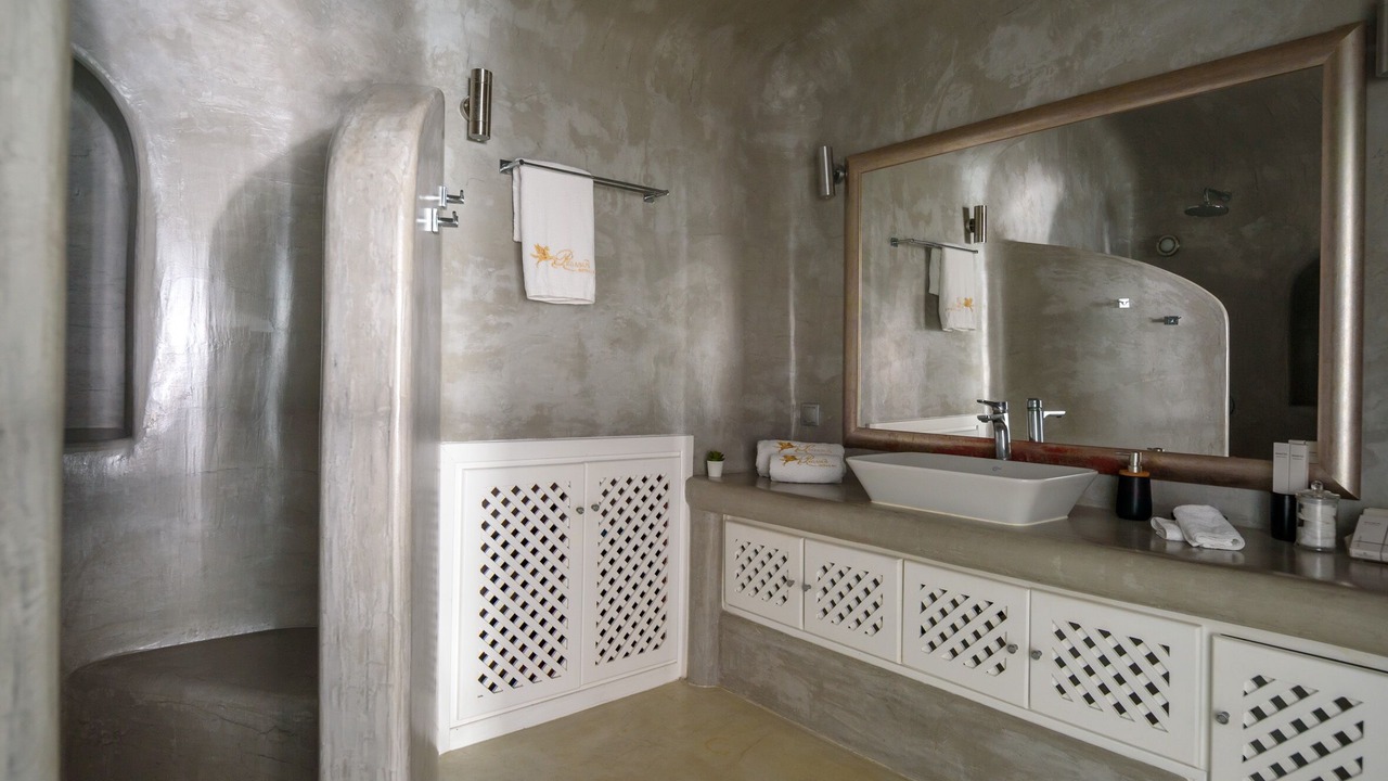 Photo of Bathroom in Imerovigli