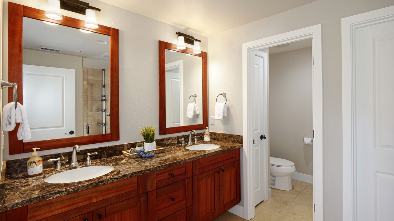 Photo of Bathroom in Poipu