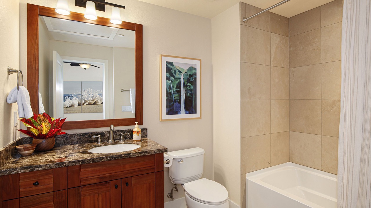 Photo of Bathroom in Poipu