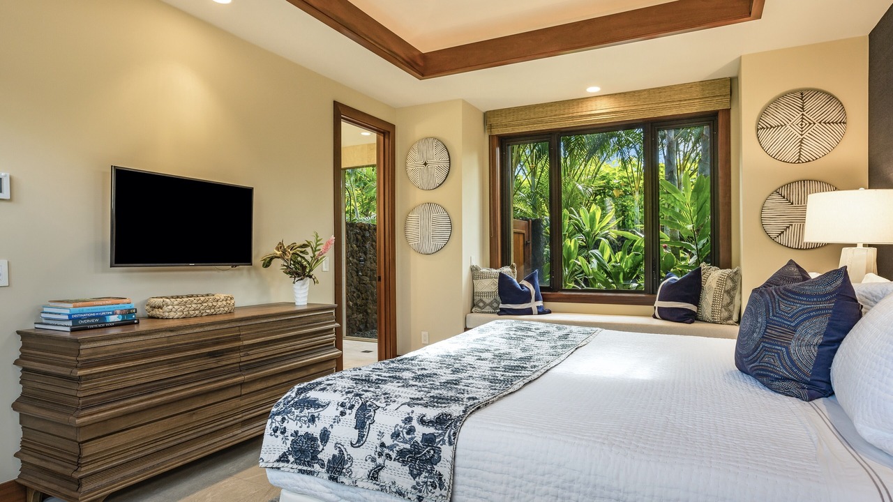 Photo of Bedroom in Kaupulehu