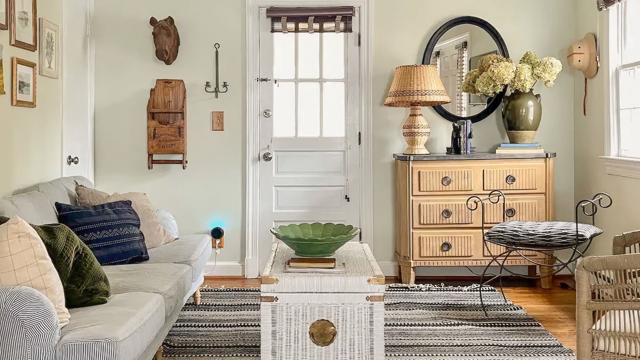 Photo of Livingroom in Leesburg's Old and Historic District