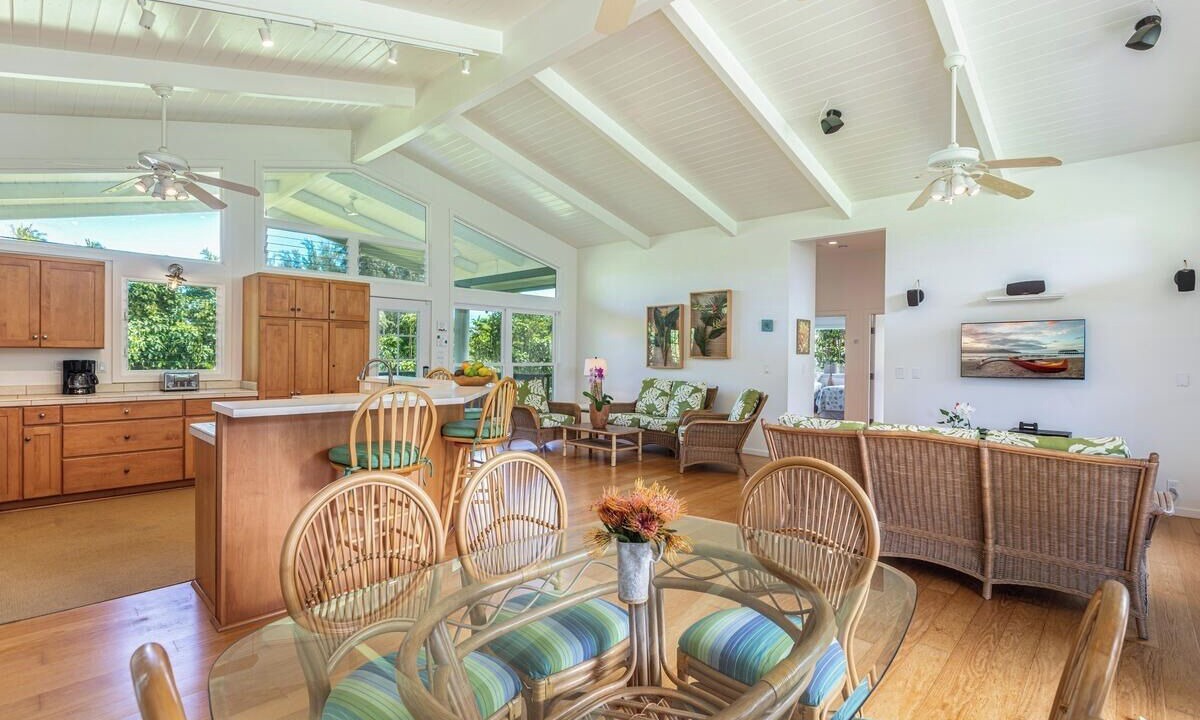 Photo of Bedroom in Wainiha