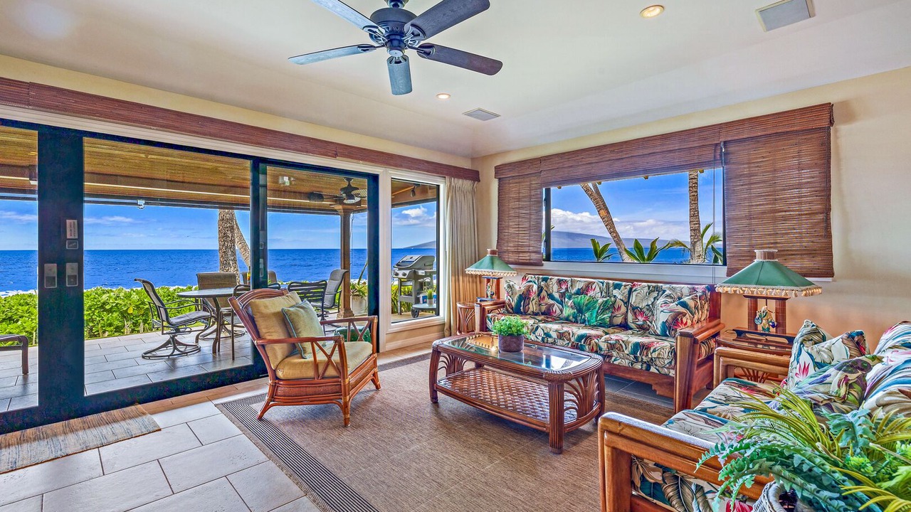 Photo of Bedroom in Historic Lahaina Front Street