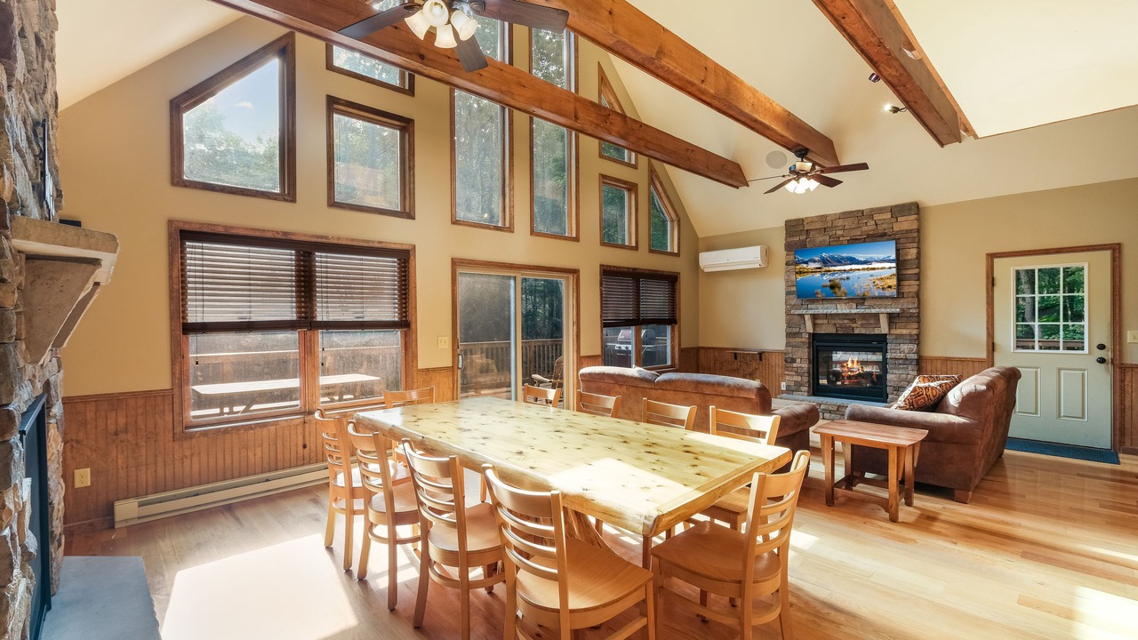 Photo of Livingroom in Lake Harmony Estates