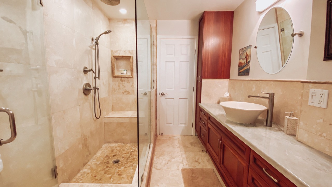 Photo of Bathroom in Hawaii Kai
