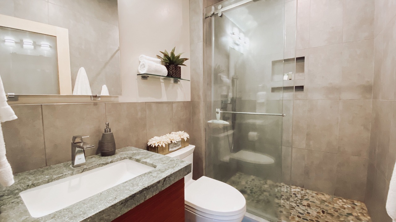 Photo of Bathroom in Hawaii Kai