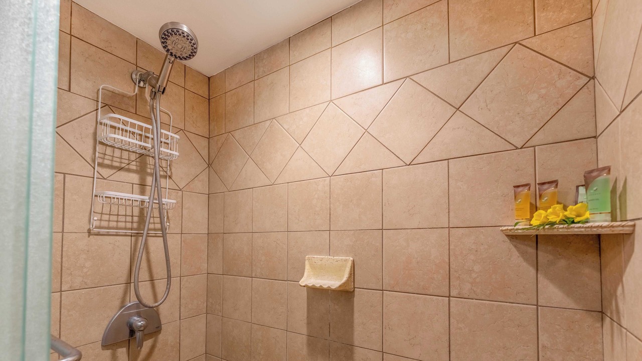 Photo of Bathroom in Maalaea
