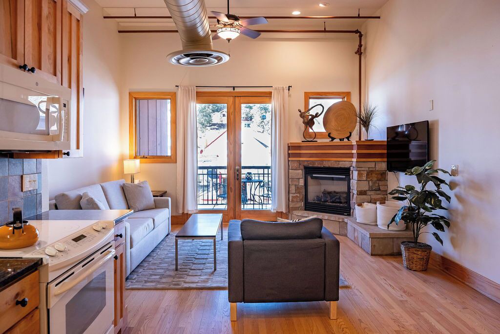 Photo of Livingroom in Estes Park