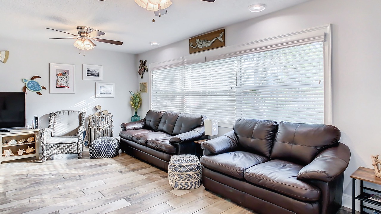Photo of Bedroom in Crystal Shores
