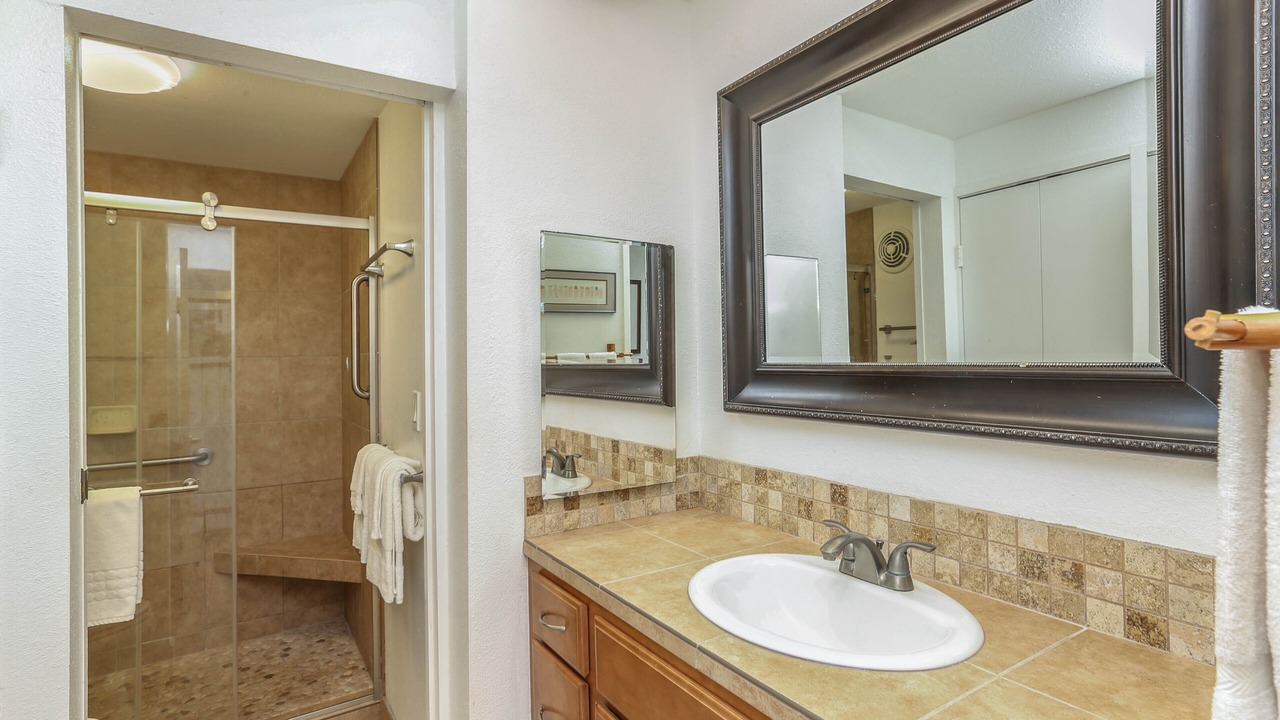 Photo of Bathroom in Wailua
