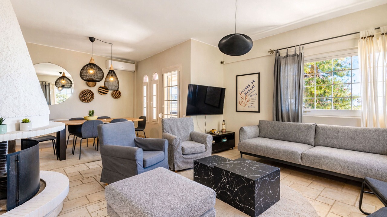 Photo of Livingroom in Voula