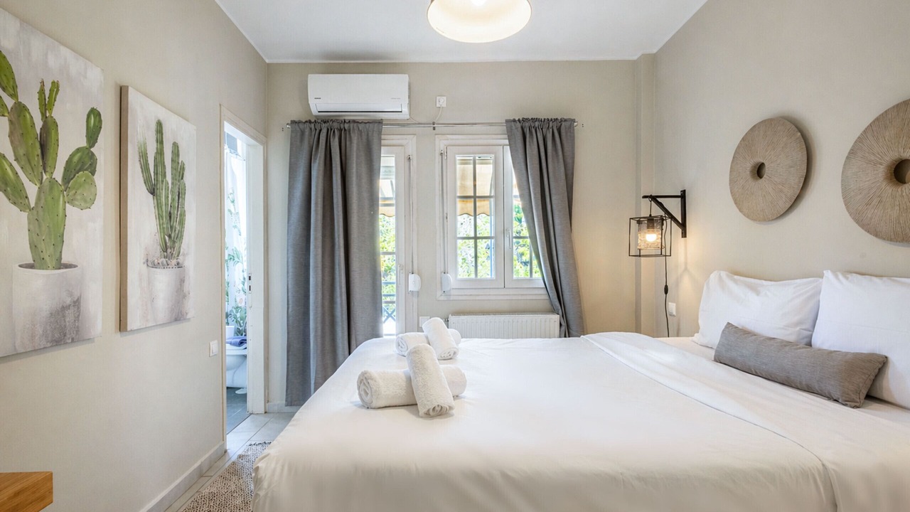 Photo of Bedroom in Voula