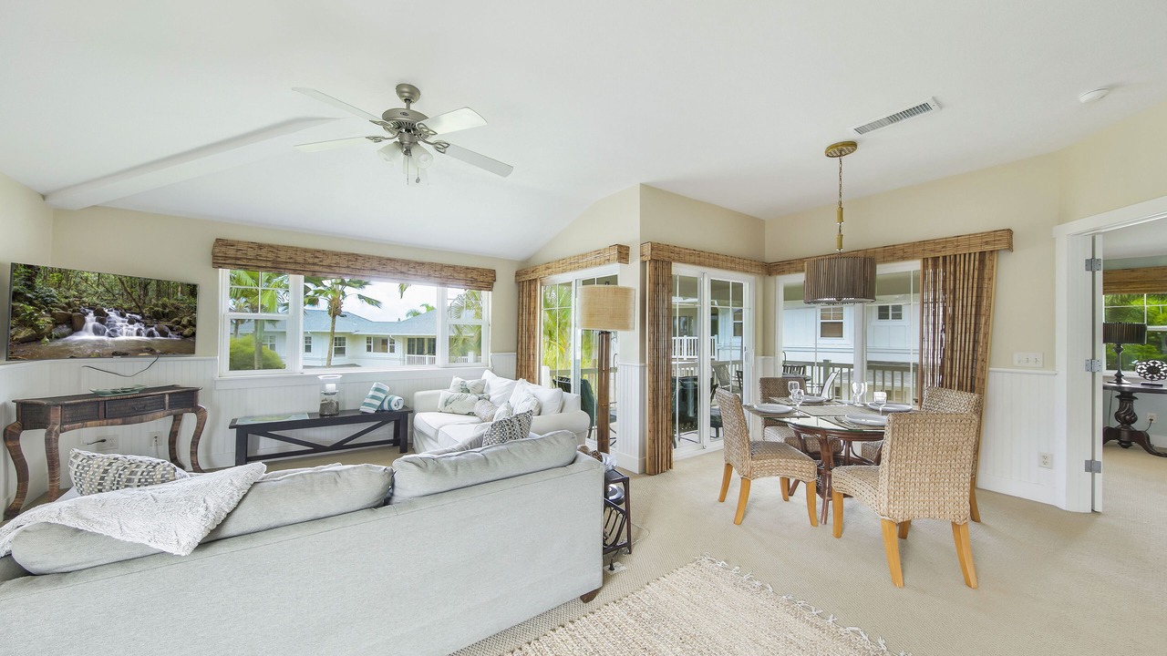 Photo of Livingroom in Princeville