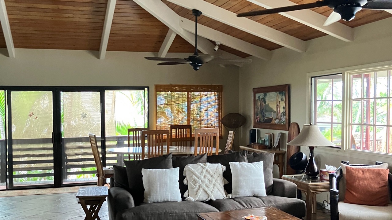 Photo of Livingroom in Kailua-Kona