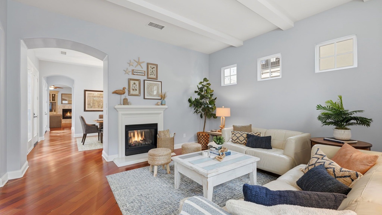 Photo of Livingroom in Beach Barber Tract