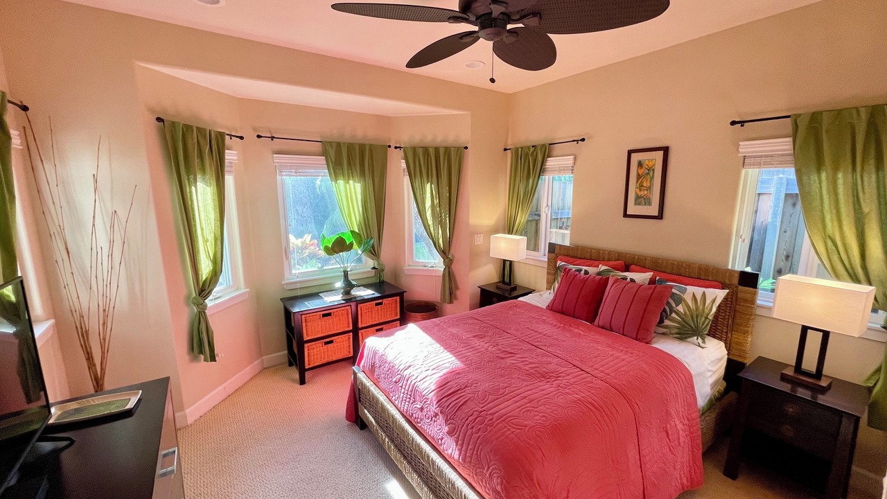 Photo of Bedroom in Kailua