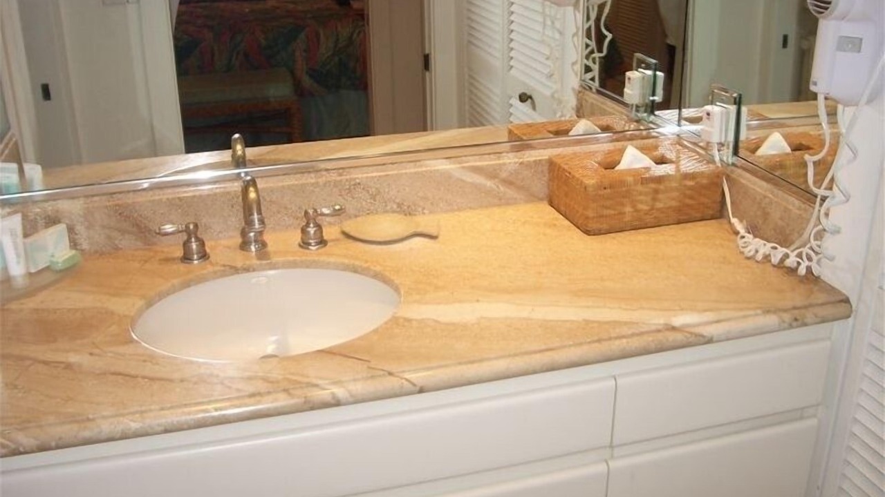 Photo of Bathroom in Poipu