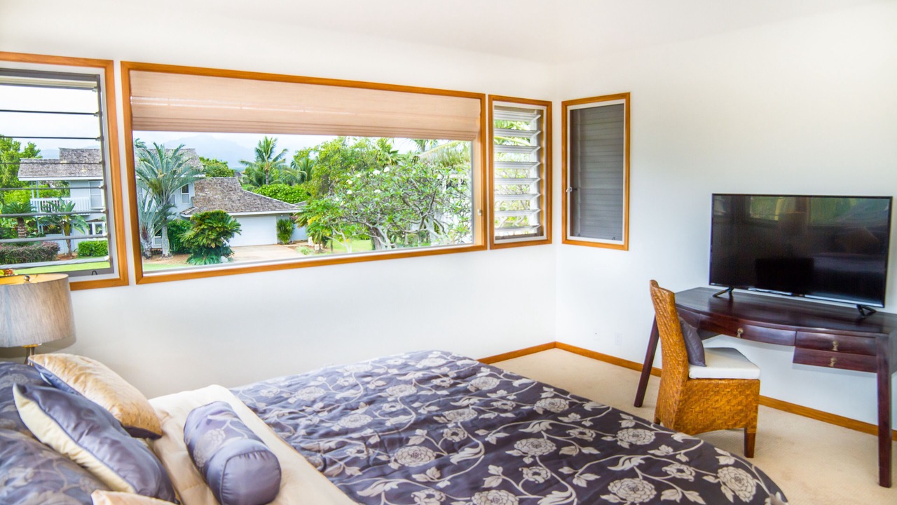 Photo of Bedroom in Poipu