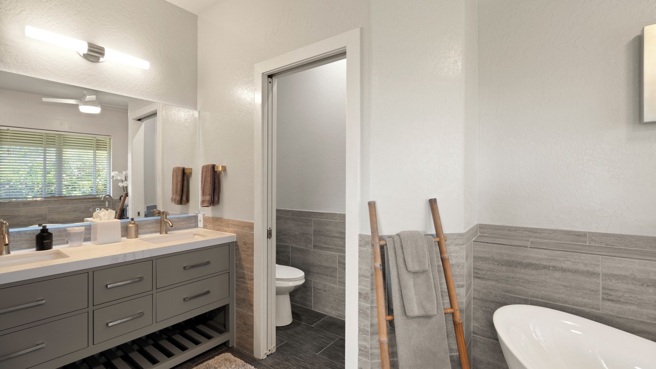 Photo of Bathroom in Princeville