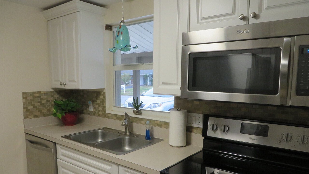 Photo of Kitchen in Gulf Gate Estates