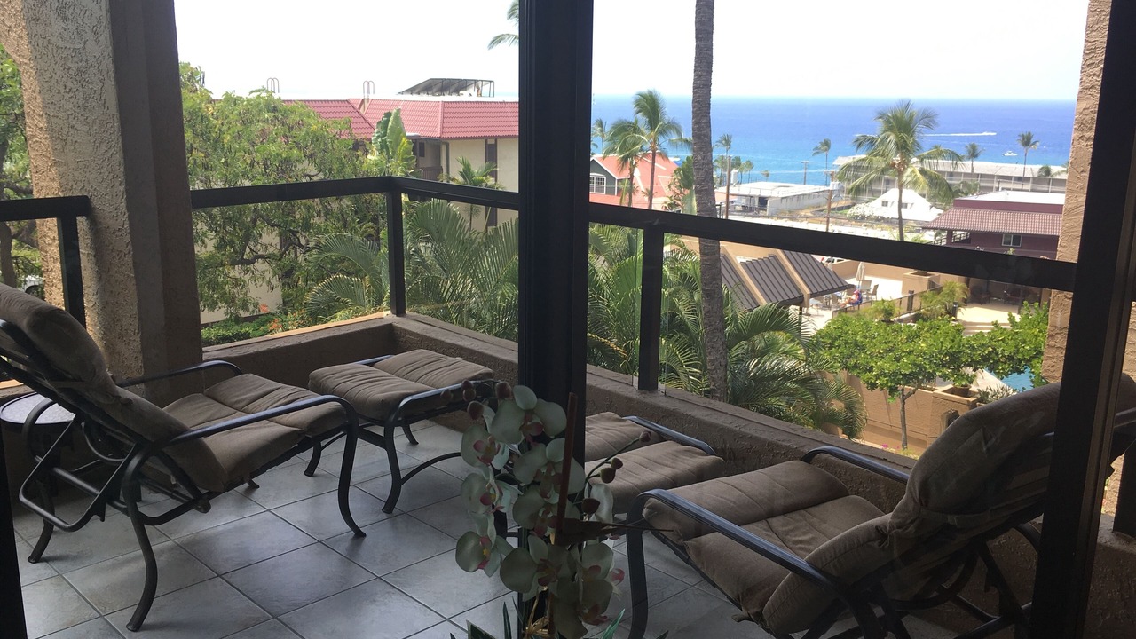 Photo of Others in Historic Kailua Village