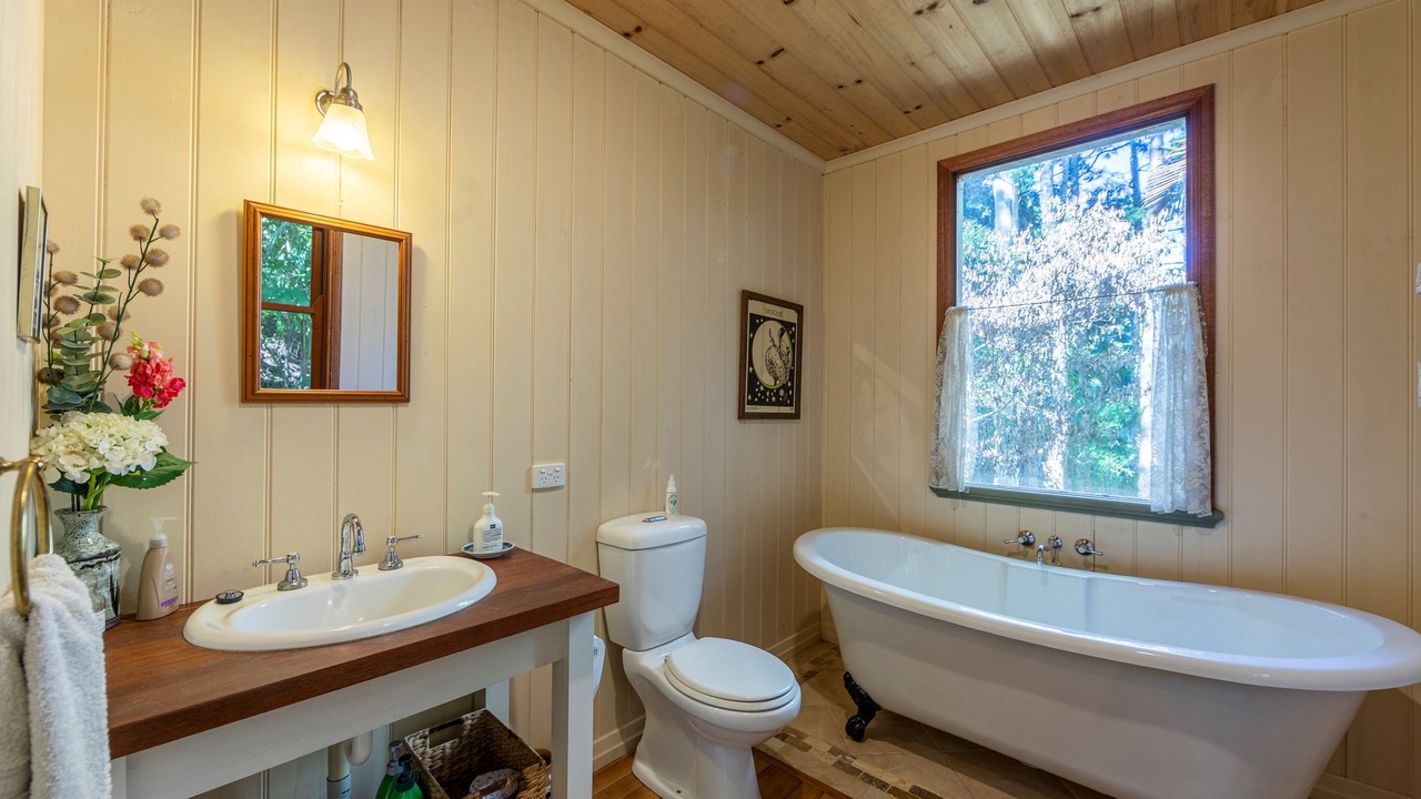 Photo of Bathroom in Mount Glorious