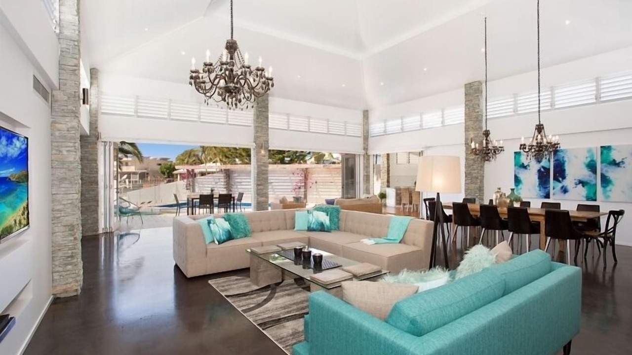 Photo of Livingroom in Broadbeach Waters